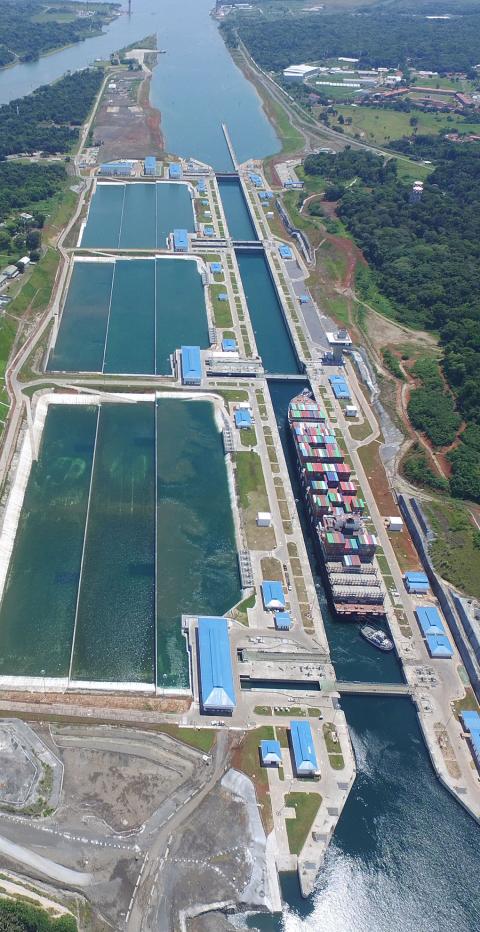 Lock complexes, Panama Canal